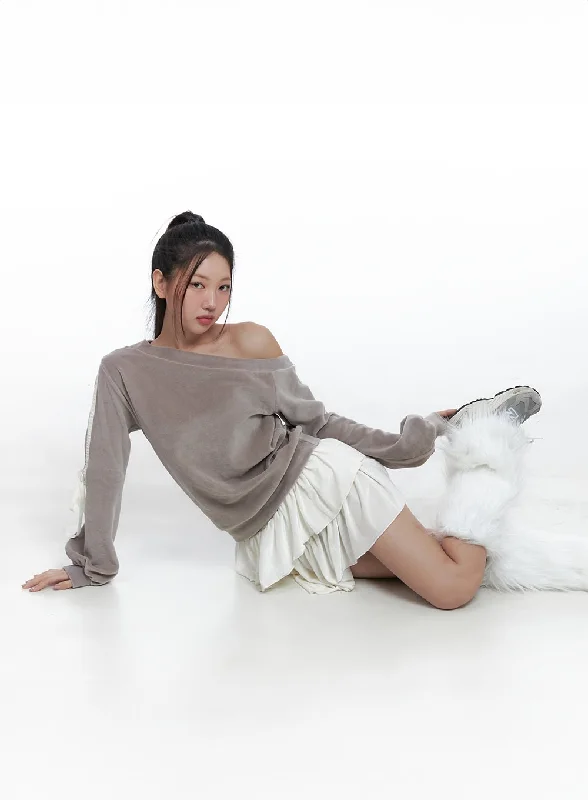 Velvet Ribbon One-Shoulder Sweatshirt CD411